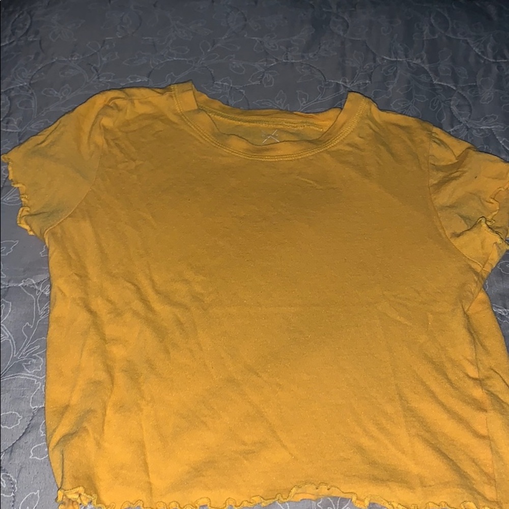 Cropped yellow tank top